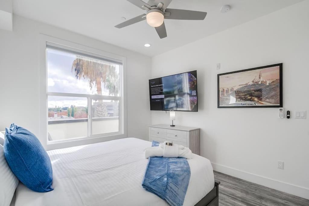 Park Blvd Paradise 301 Ada Compliant With A Apartment *